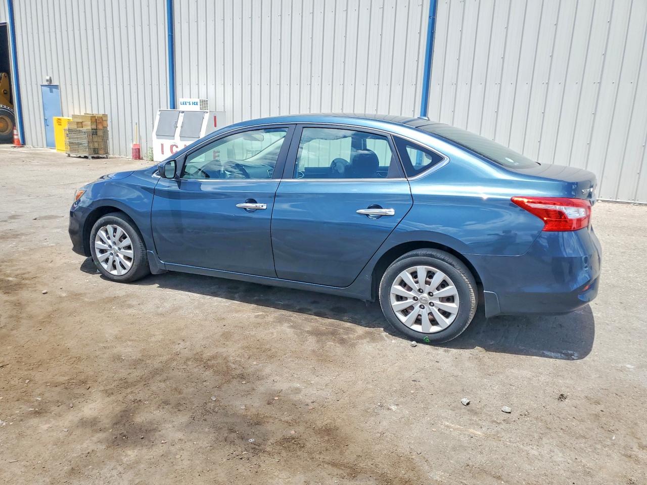 2016 NISSAN SENTRA SV photo 2