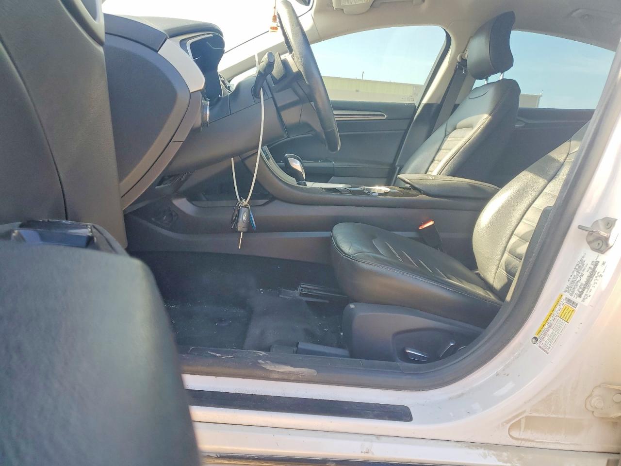 2016 FORD FUSION SE photo 13