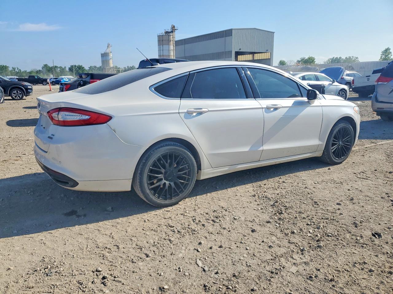 2016 FORD FUSION SE photo 5