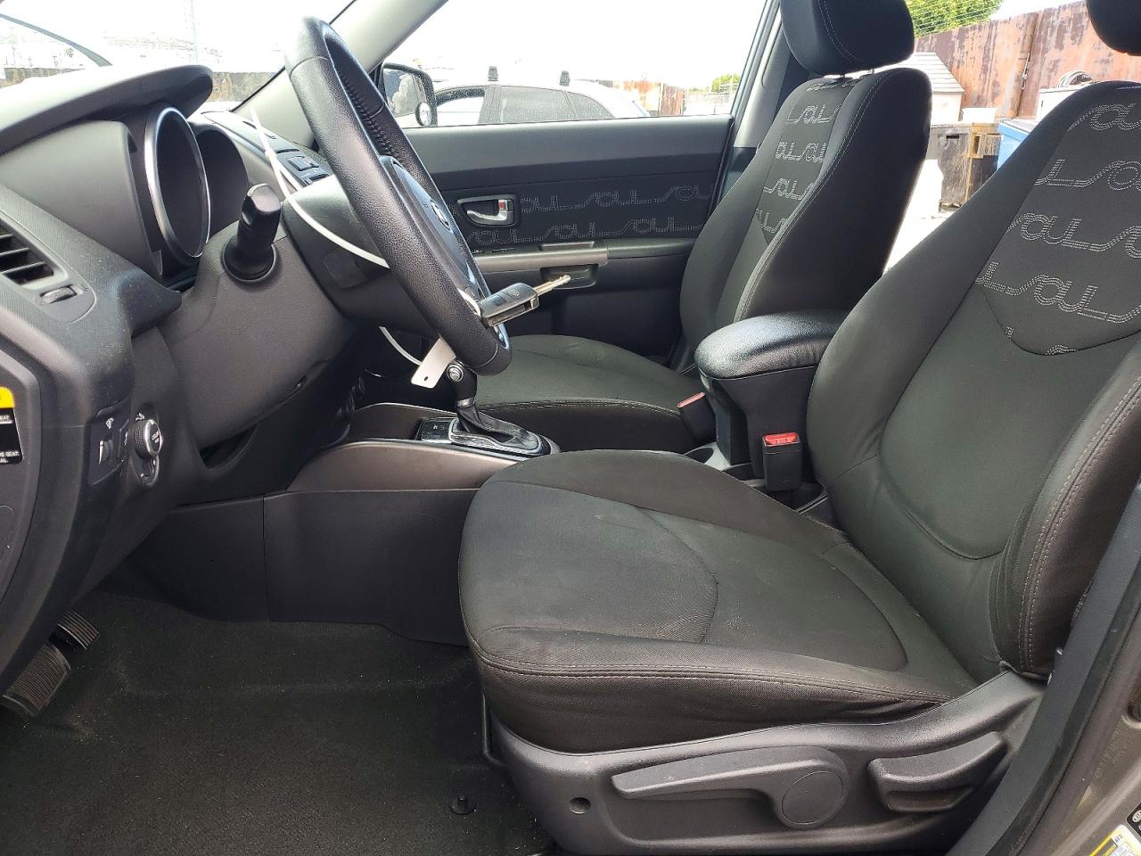 2012 KIA SOUL + photo 13