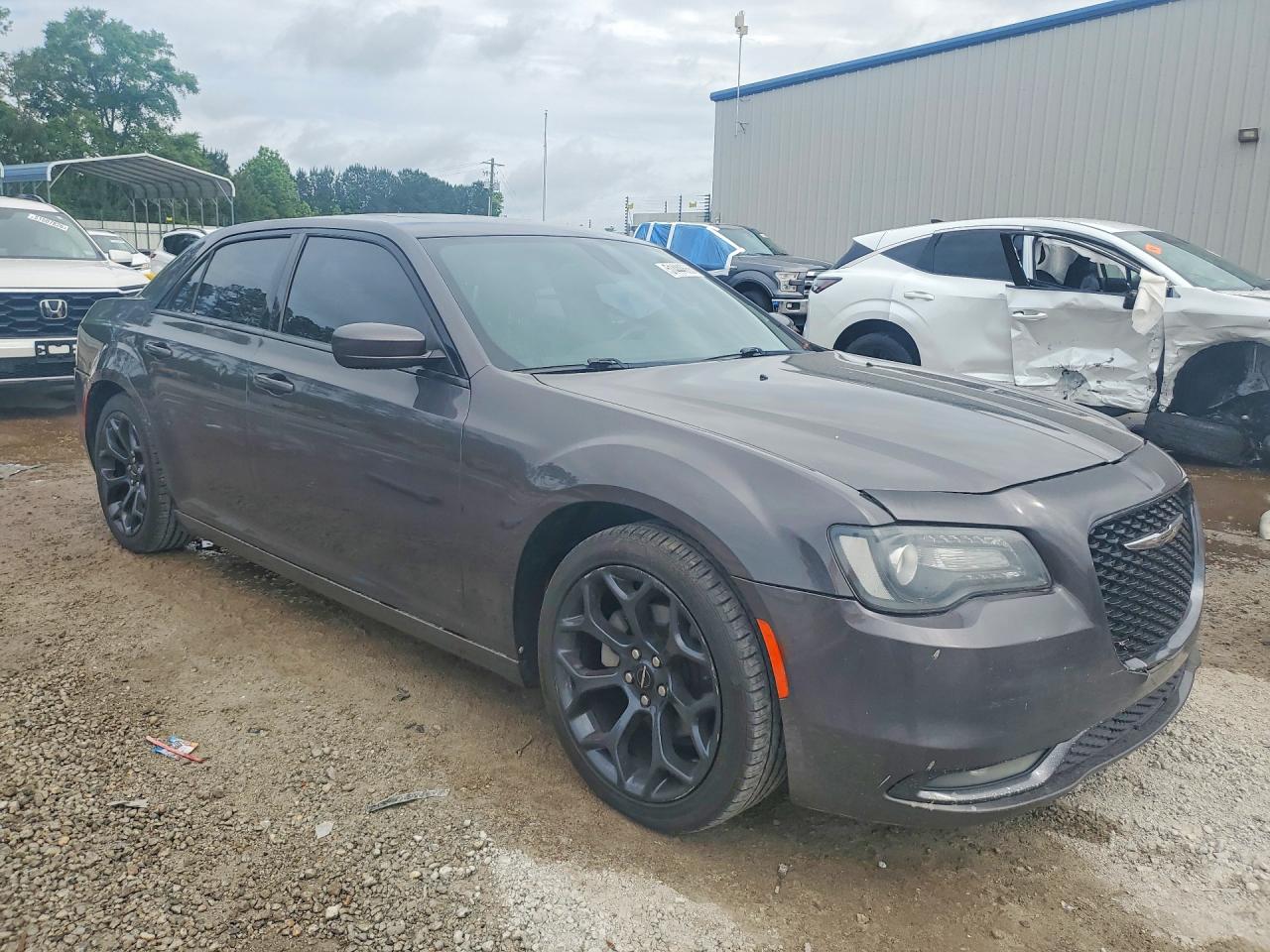 2015 CHRYSLER 300 S photo 7