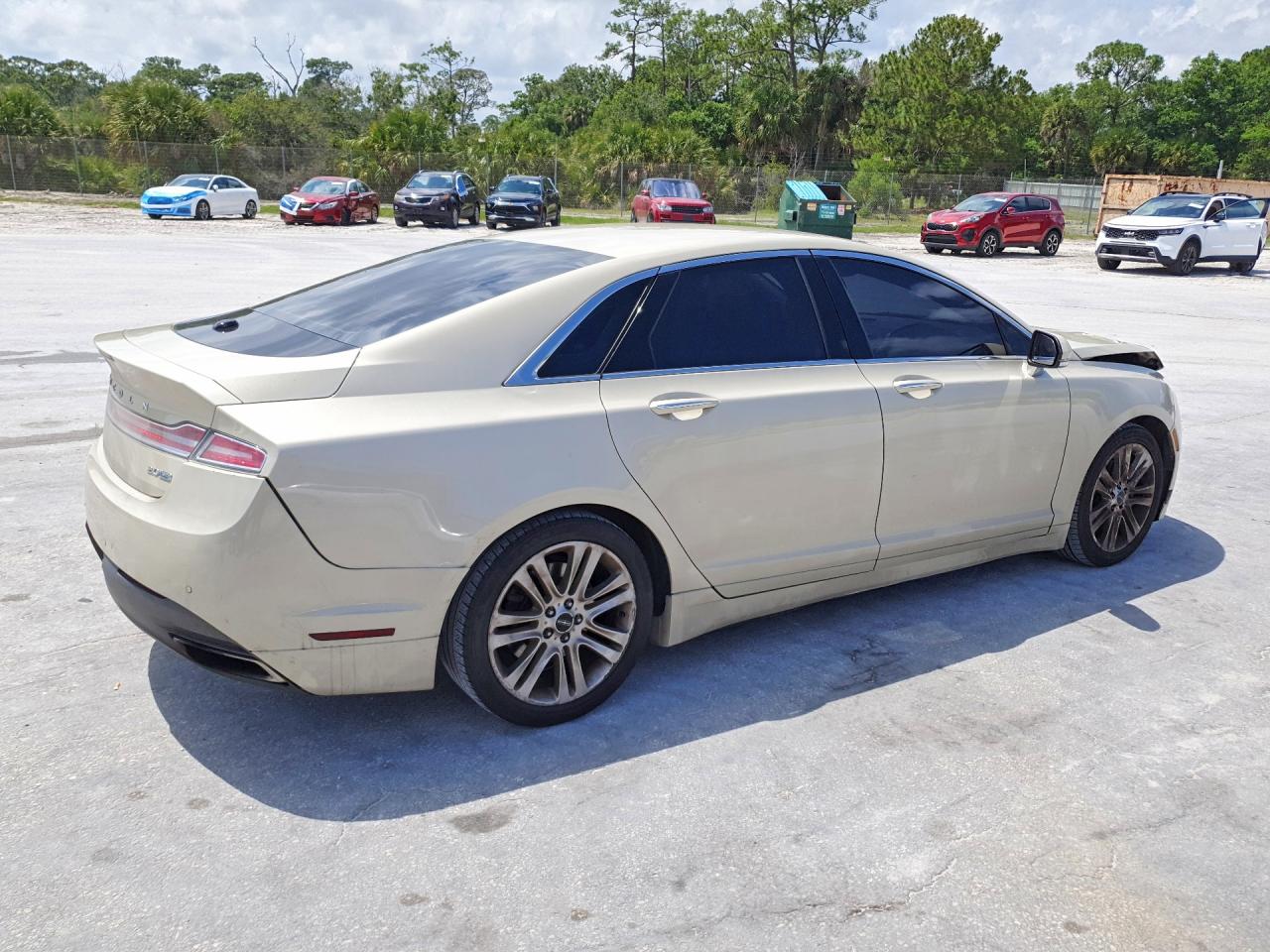 2016 LINCOLN MKZ photo 5