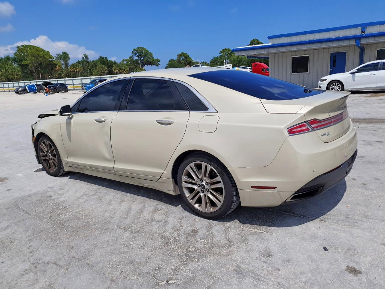 2016 LINCOLN MKZ photo 3