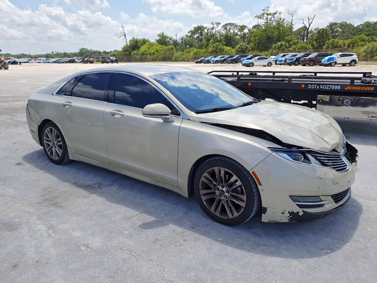 2016 LINCOLN MKZ photo 7