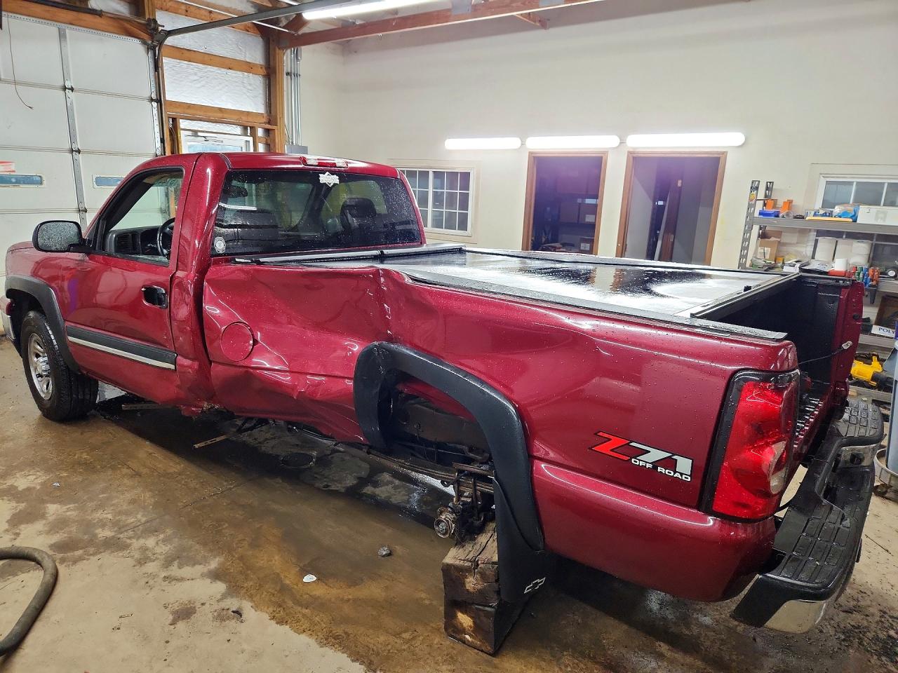 2006 CHEVROLET SILVERADO K1500 photo 3