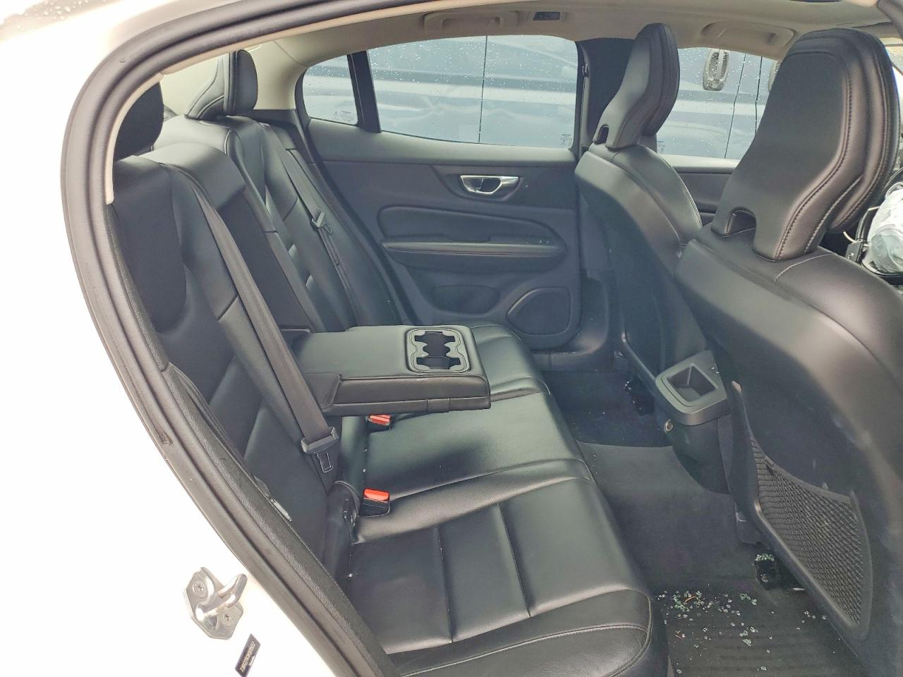 2019 VOLVO S60 T6 MOMENTUM photo 19