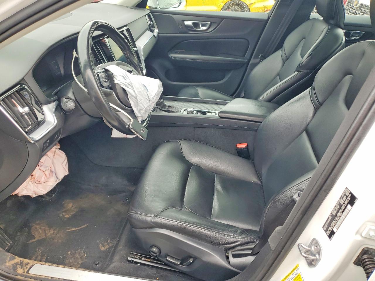2019 VOLVO S60 T6 MOMENTUM photo 13