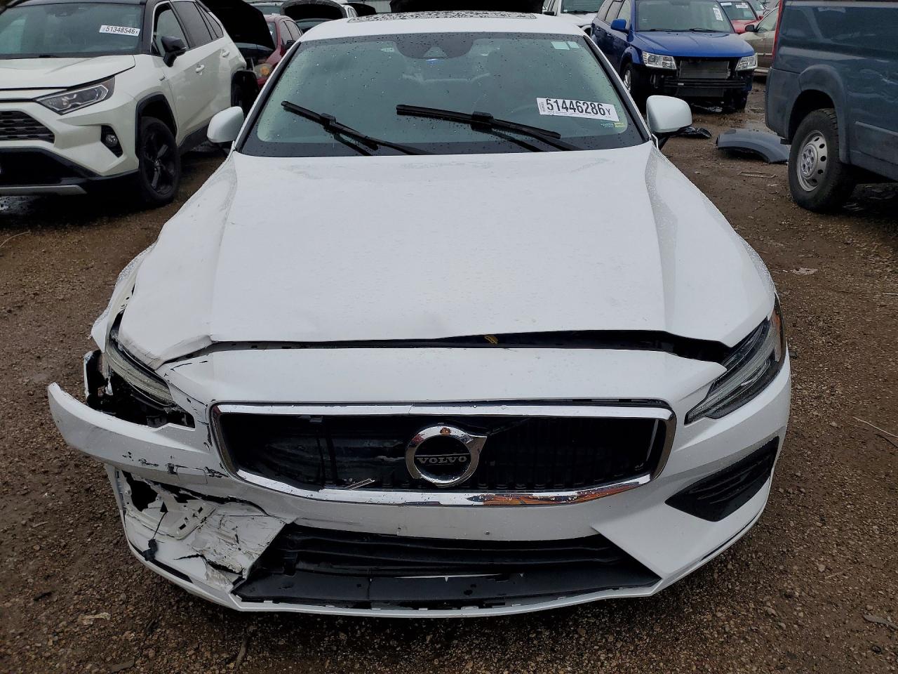 2019 VOLVO S60 T6 MOMENTUM photo 9