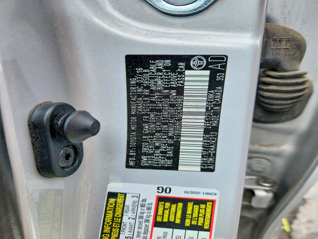 2016 TOYOTA COROLLA LE photo 25