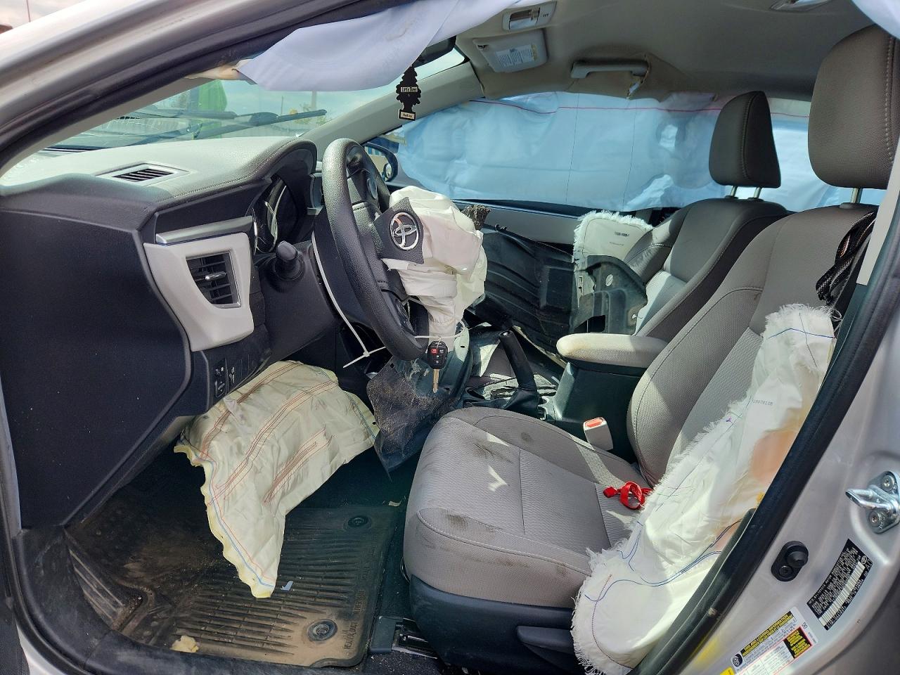 2016 TOYOTA COROLLA LE photo 13