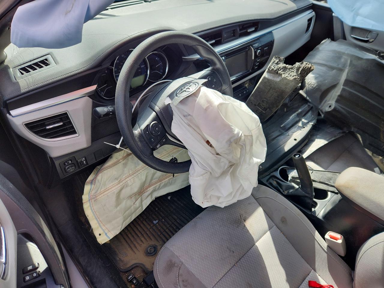 2016 TOYOTA COROLLA LE photo 15