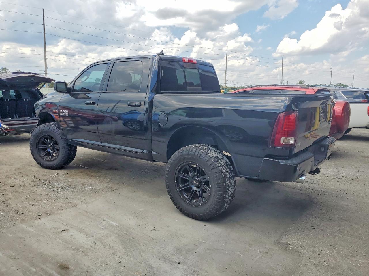 2014 RAM 1500 SPORT photo 6