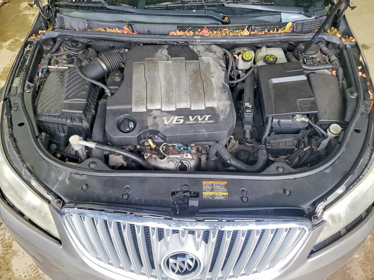 2010 BUICK LACROSSE CXS photo 21