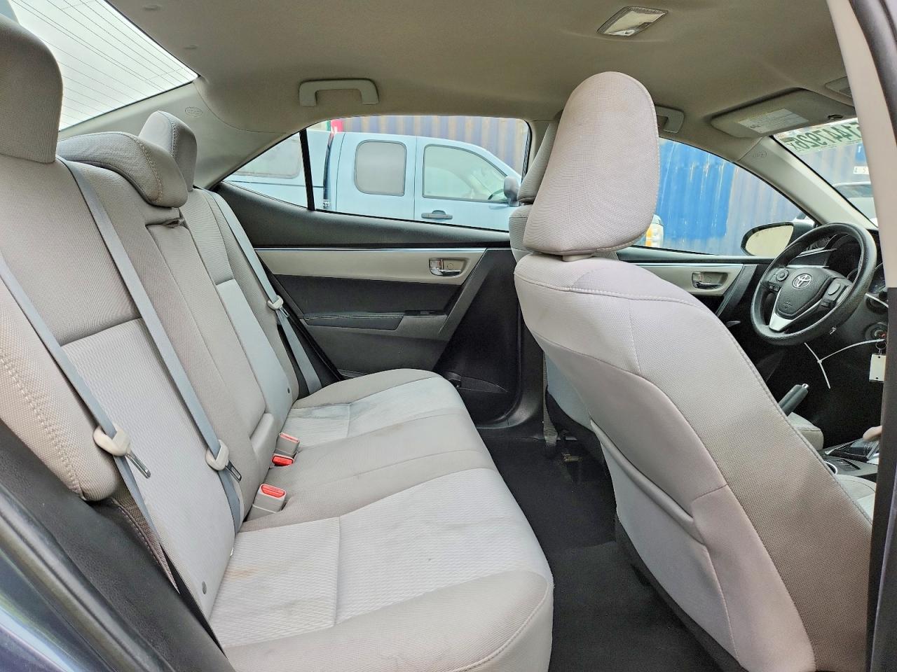 2016 TOYOTA COROLLA LE photo 10