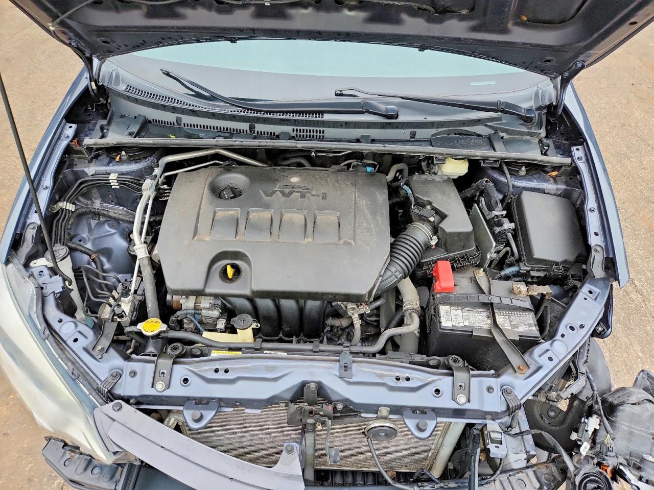 2016 TOYOTA COROLLA LE photo 11
