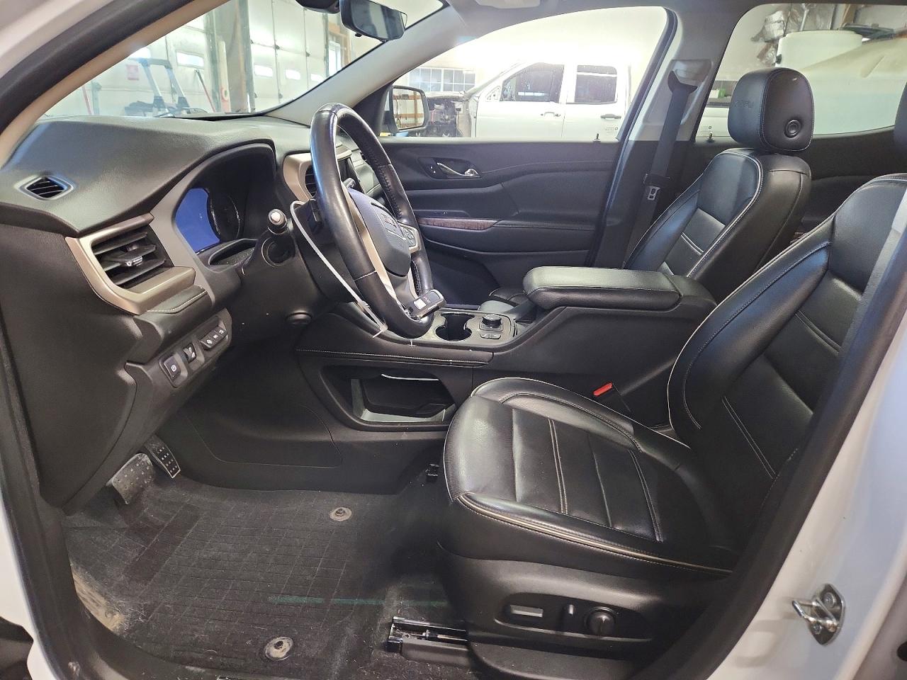 2021 GMC ACADIA DENALI photo 13