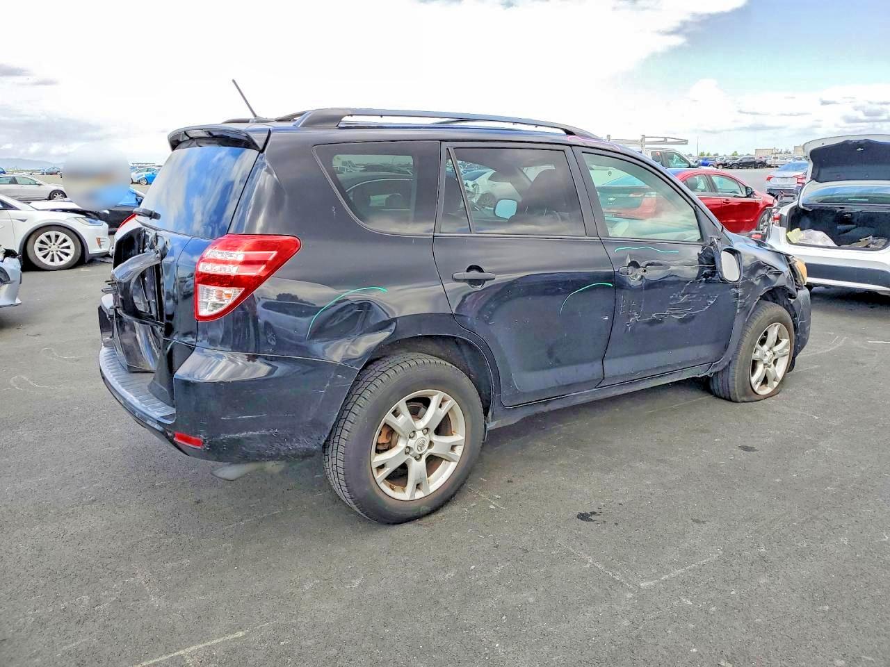2010 TOYOTA RAV4 BASE photo 5