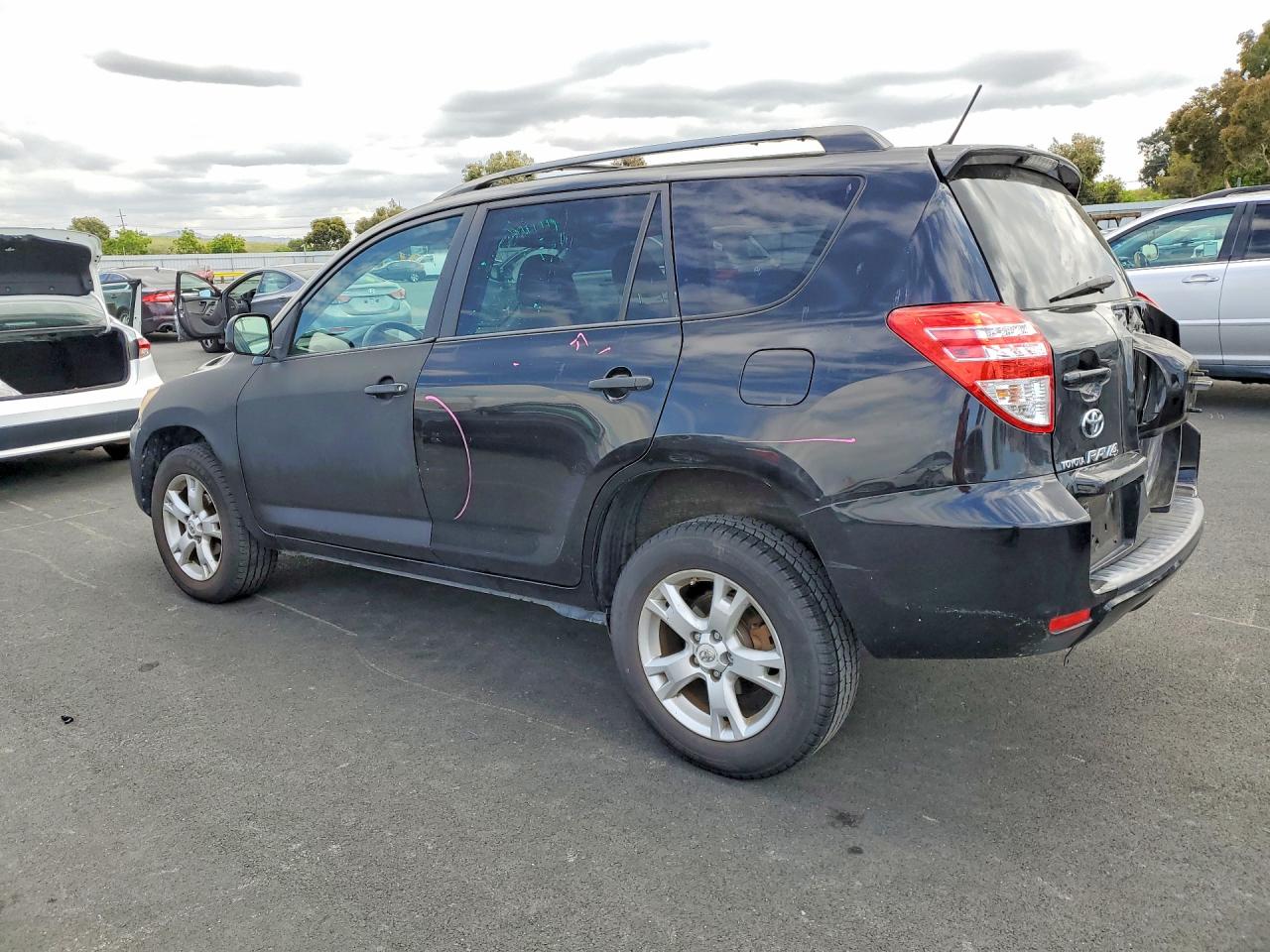 2010 TOYOTA RAV4 BASE photo 3