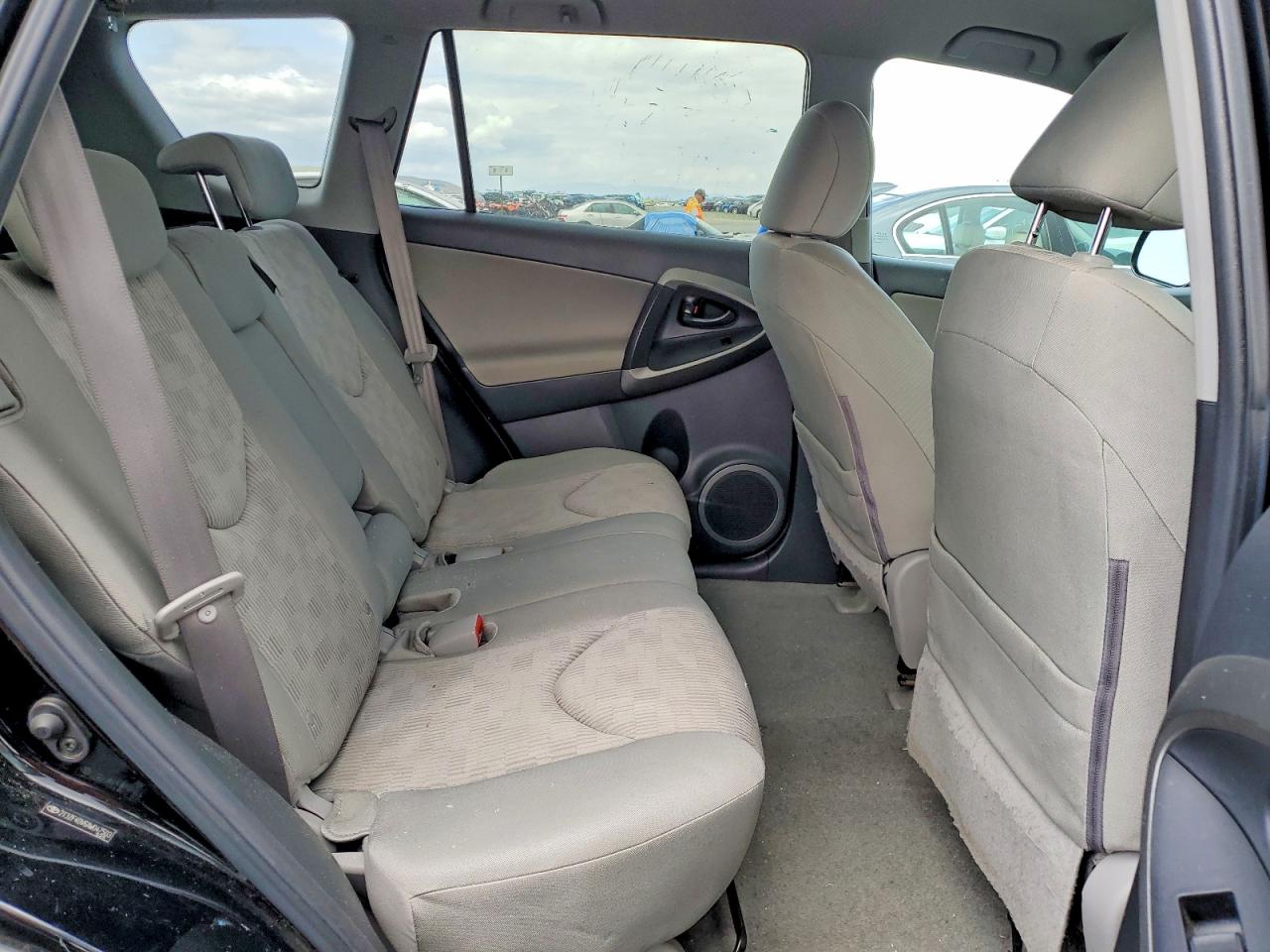 2010 TOYOTA RAV4 BASE photo 19