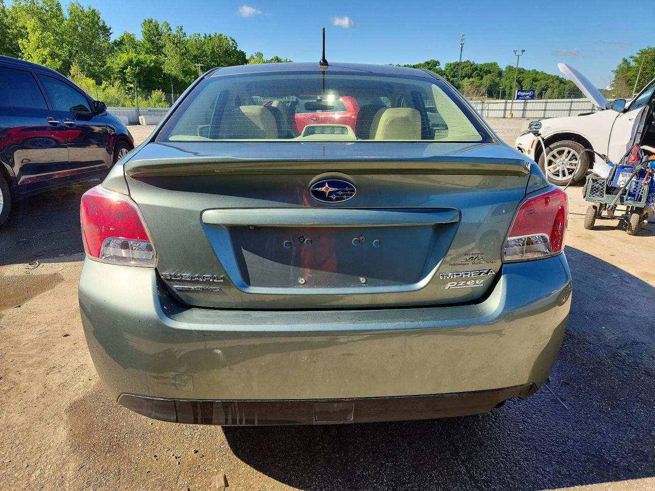 2015 SUBARU IMPREZA photo 16