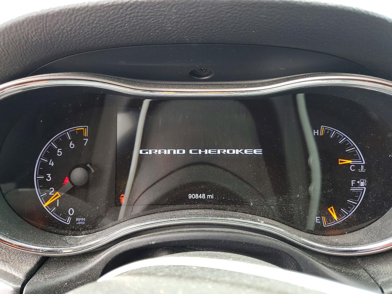 2018 JEEP GRAND CHEROKEE LAREDO photo 25