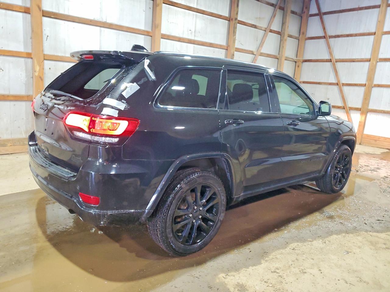 2018 JEEP GRAND CHEROKEE LAREDO photo 7