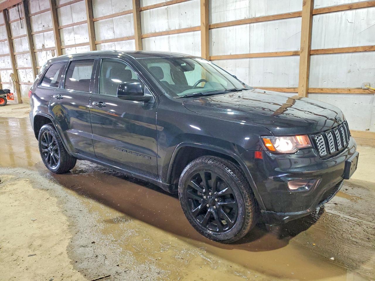 2018 JEEP GRAND CHEROKEE LAREDO photo 10