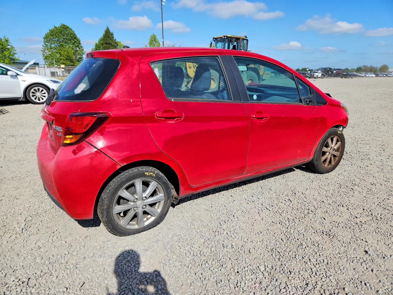2015 TOYOTA YARIS 5-DOOR LE photo 5