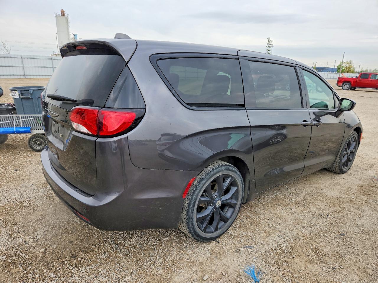 2019 CHRYSLER PACIFICA TOURING PLUS photo 7