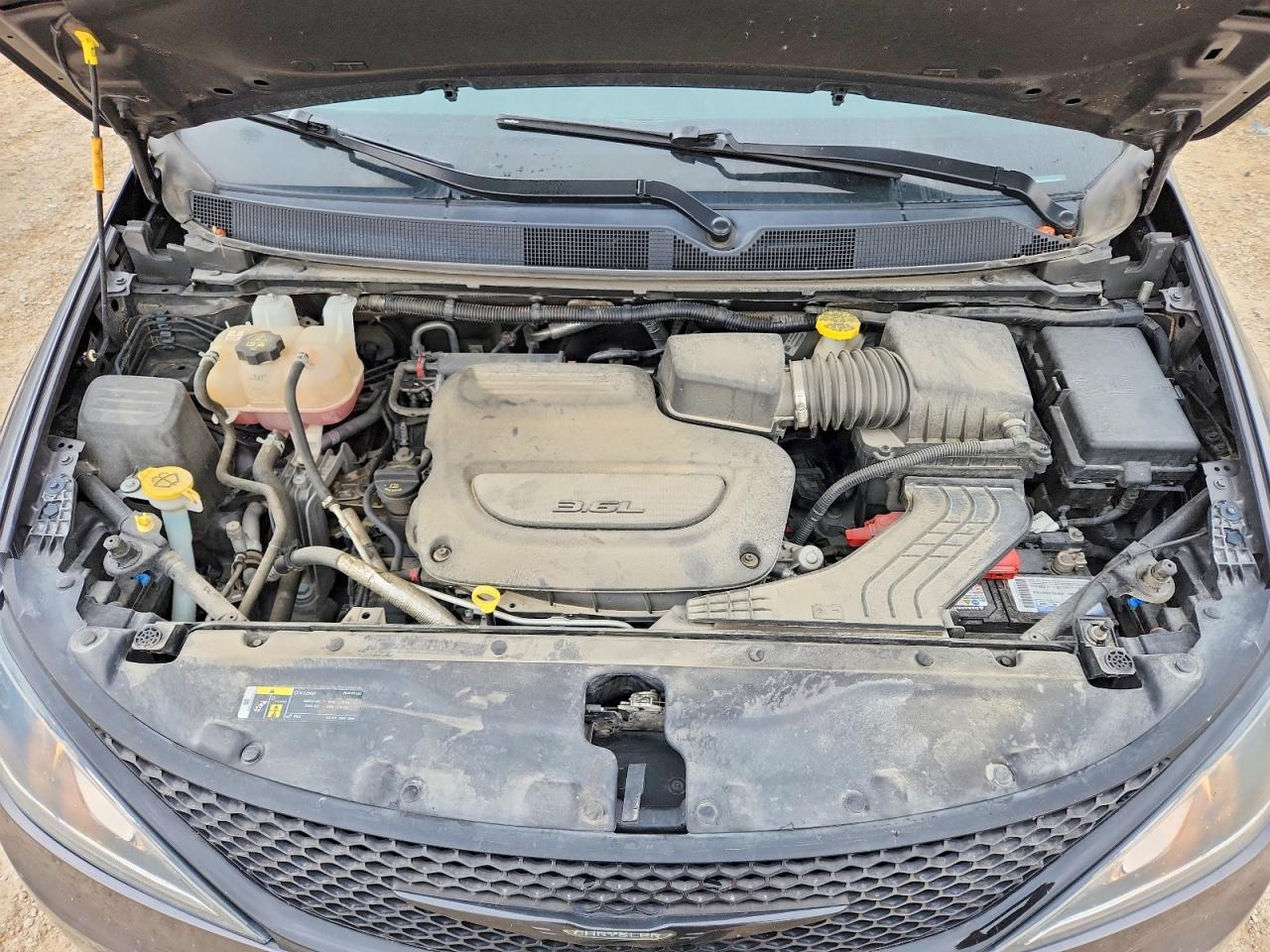 2019 CHRYSLER PACIFICA TOURING PLUS photo 34