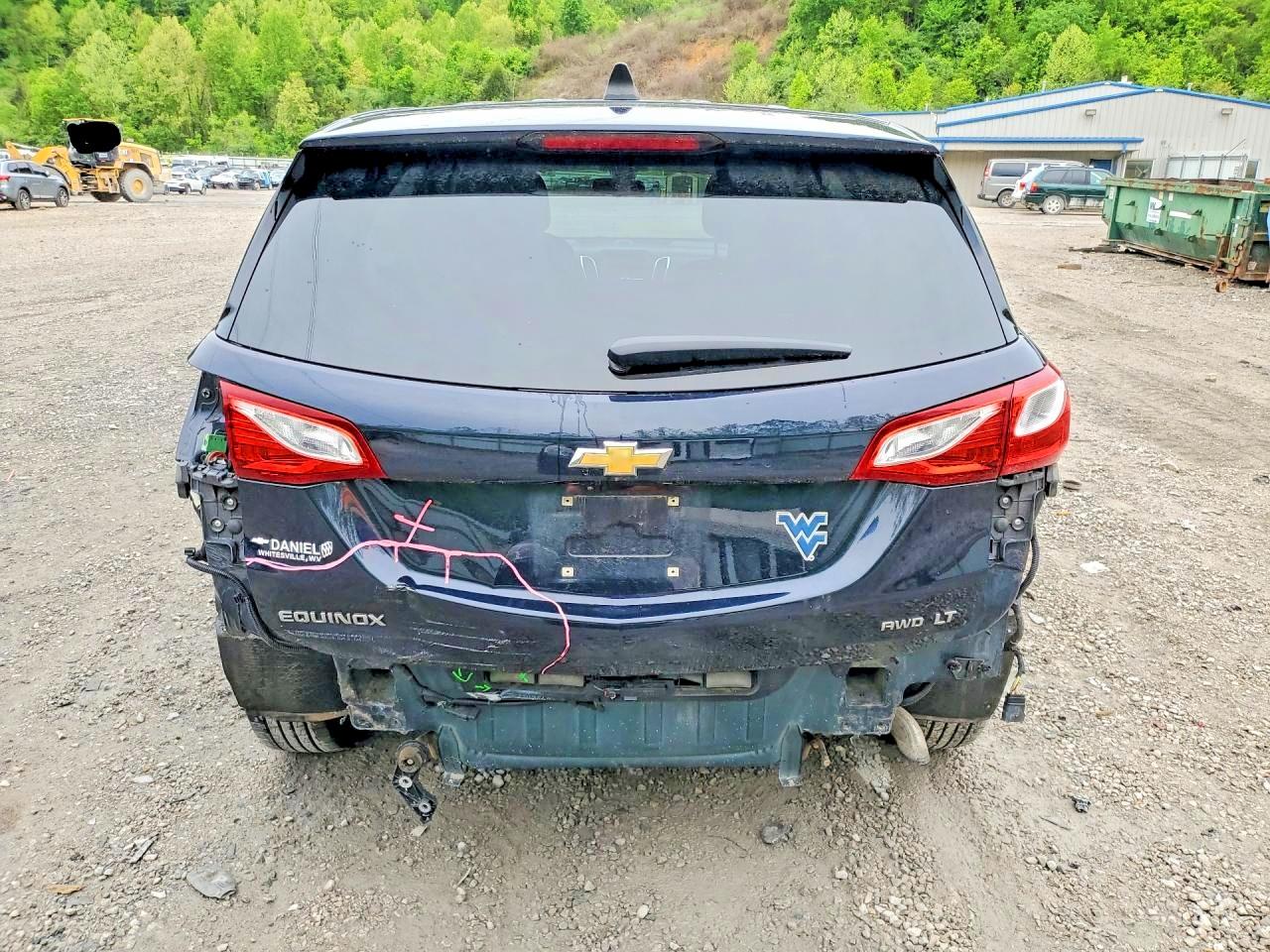 2021 CHEVROLET EQUINOX LT photo 6
