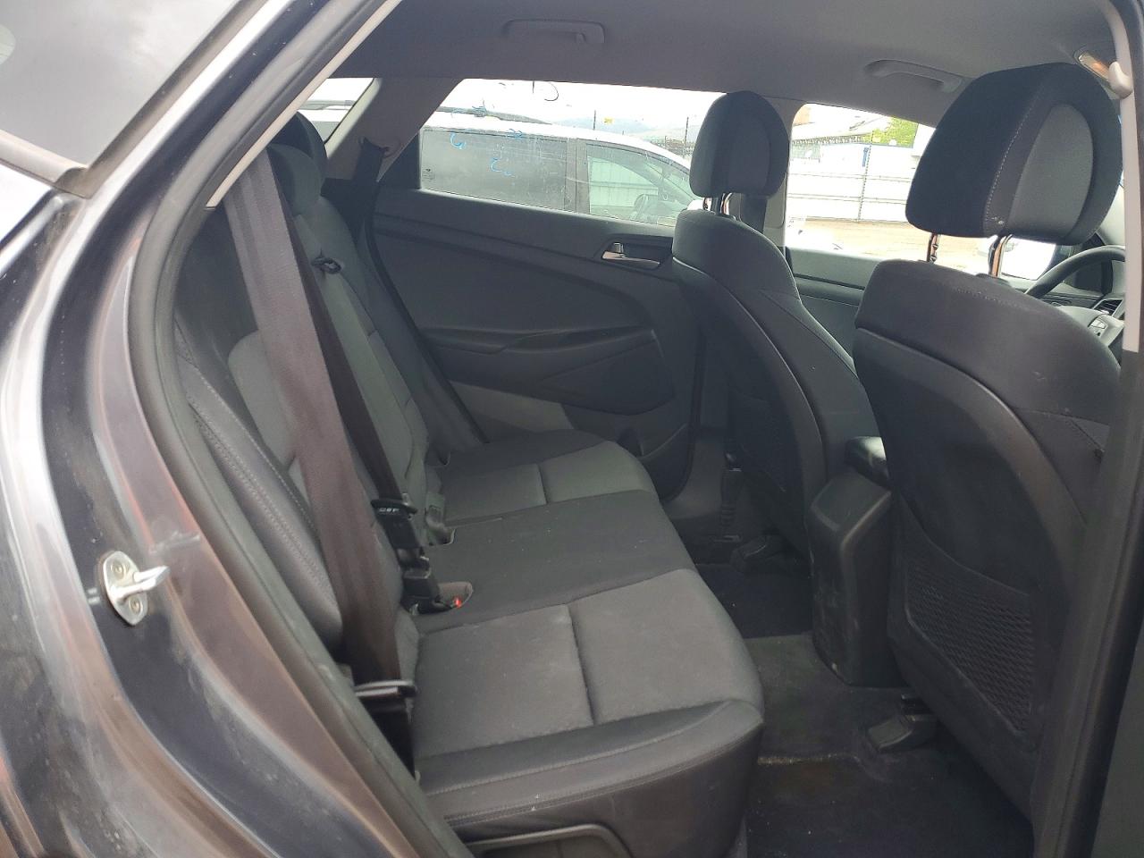 2018 HYUNDAI TUCSON SEL photo 19