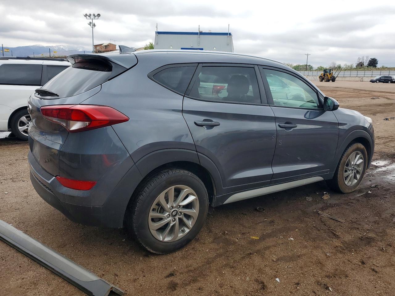 2018 HYUNDAI TUCSON SEL photo 5