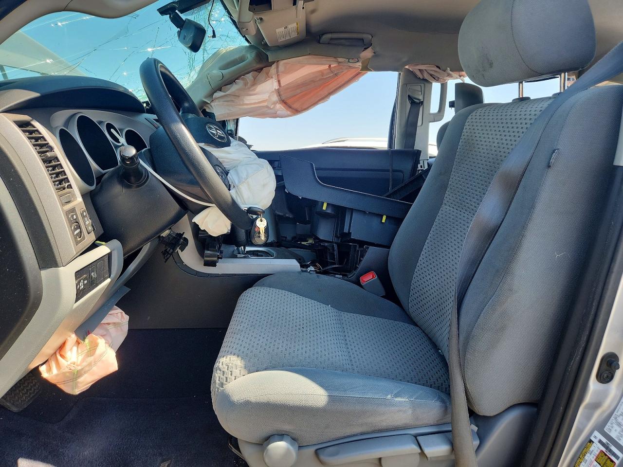 2012 TOYOTA TUNDRA CREWMAX SR5 photo 13