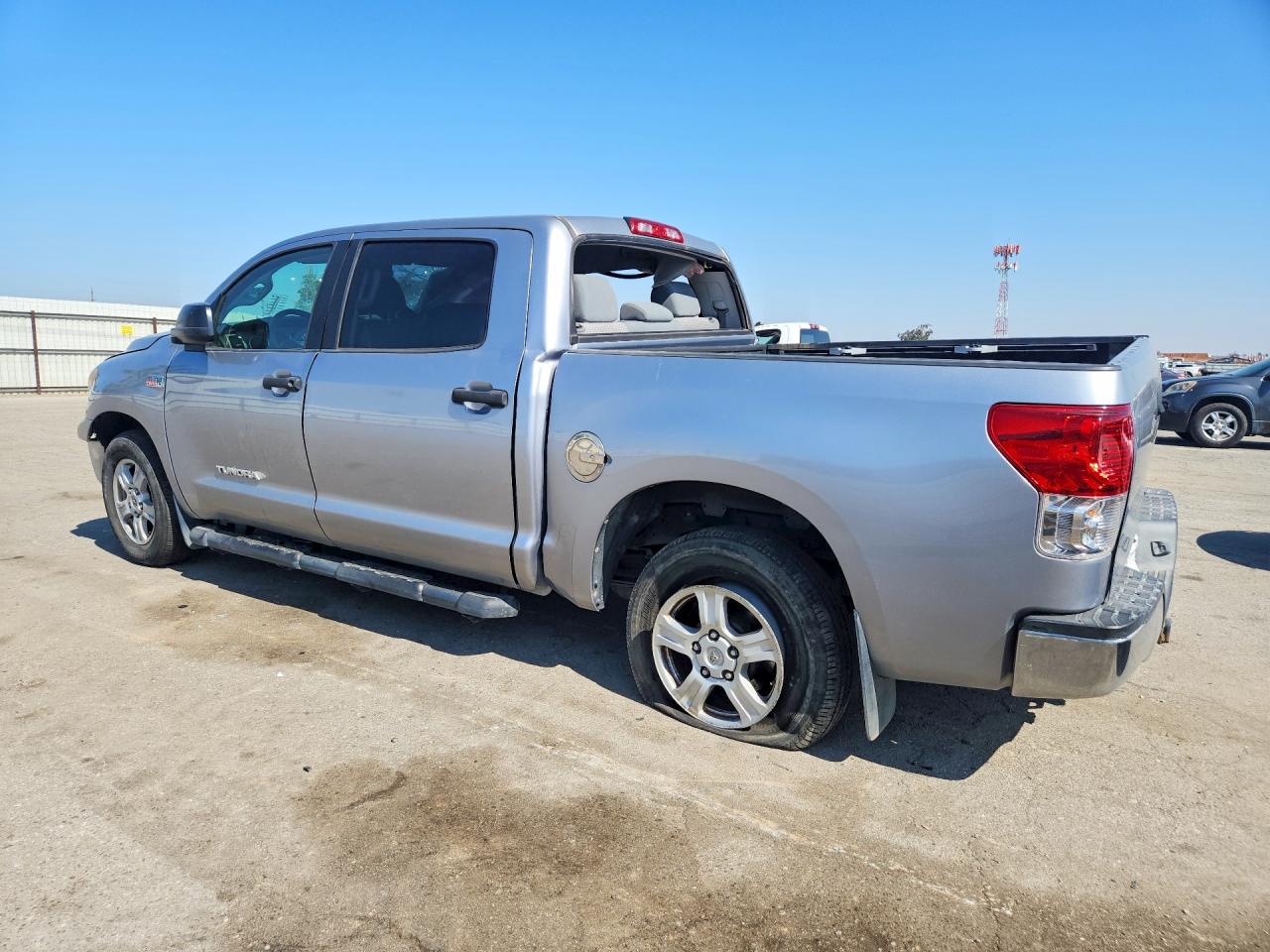 2012 TOYOTA TUNDRA CREWMAX SR5 photo 3