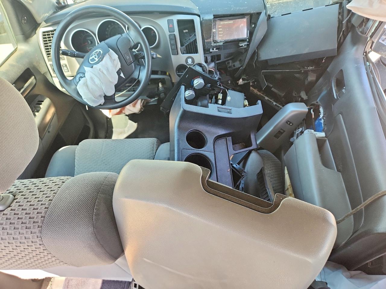 2012 TOYOTA TUNDRA CREWMAX SR5 photo 15