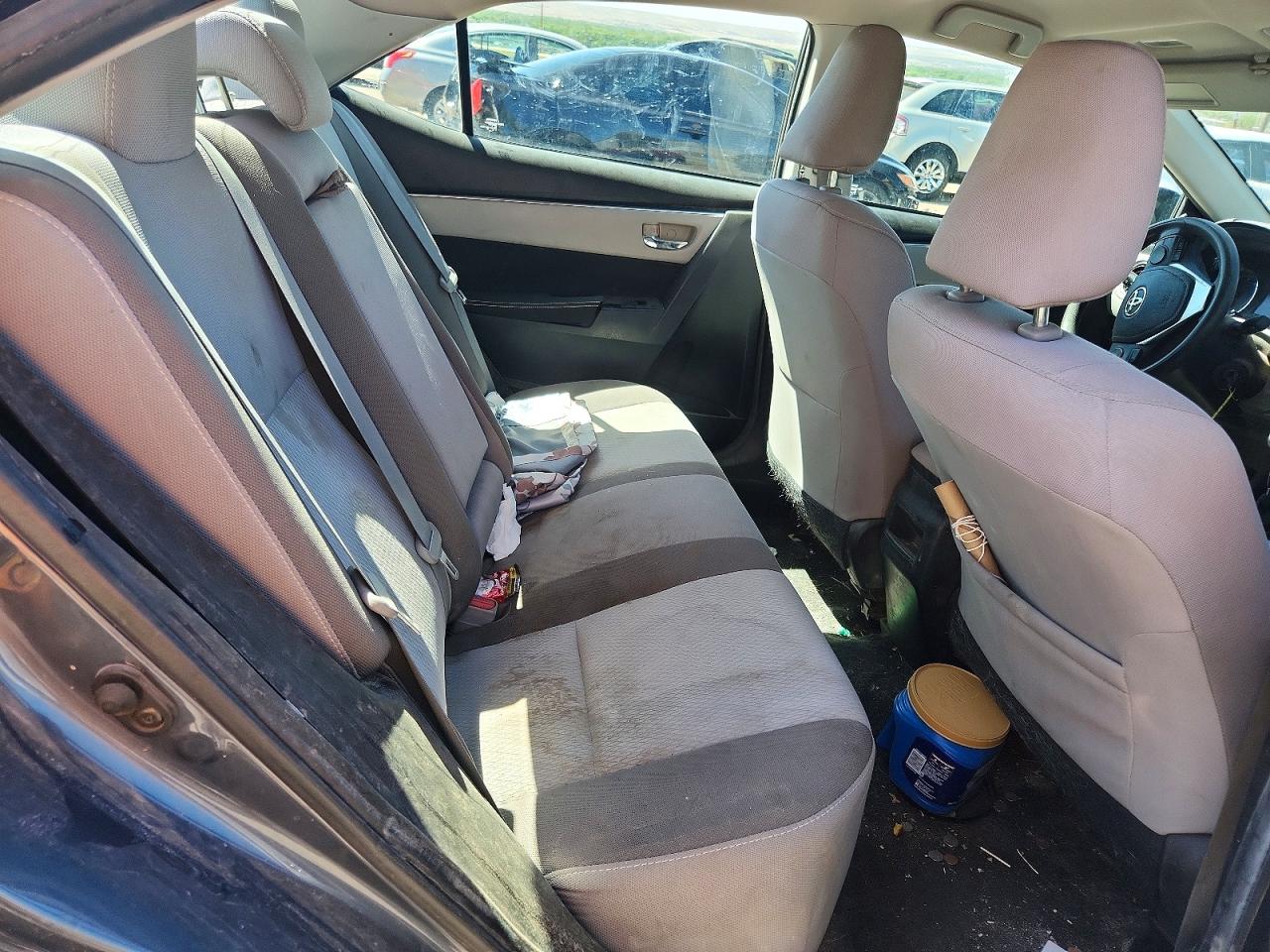 2018 TOYOTA COROLLA LE photo 19