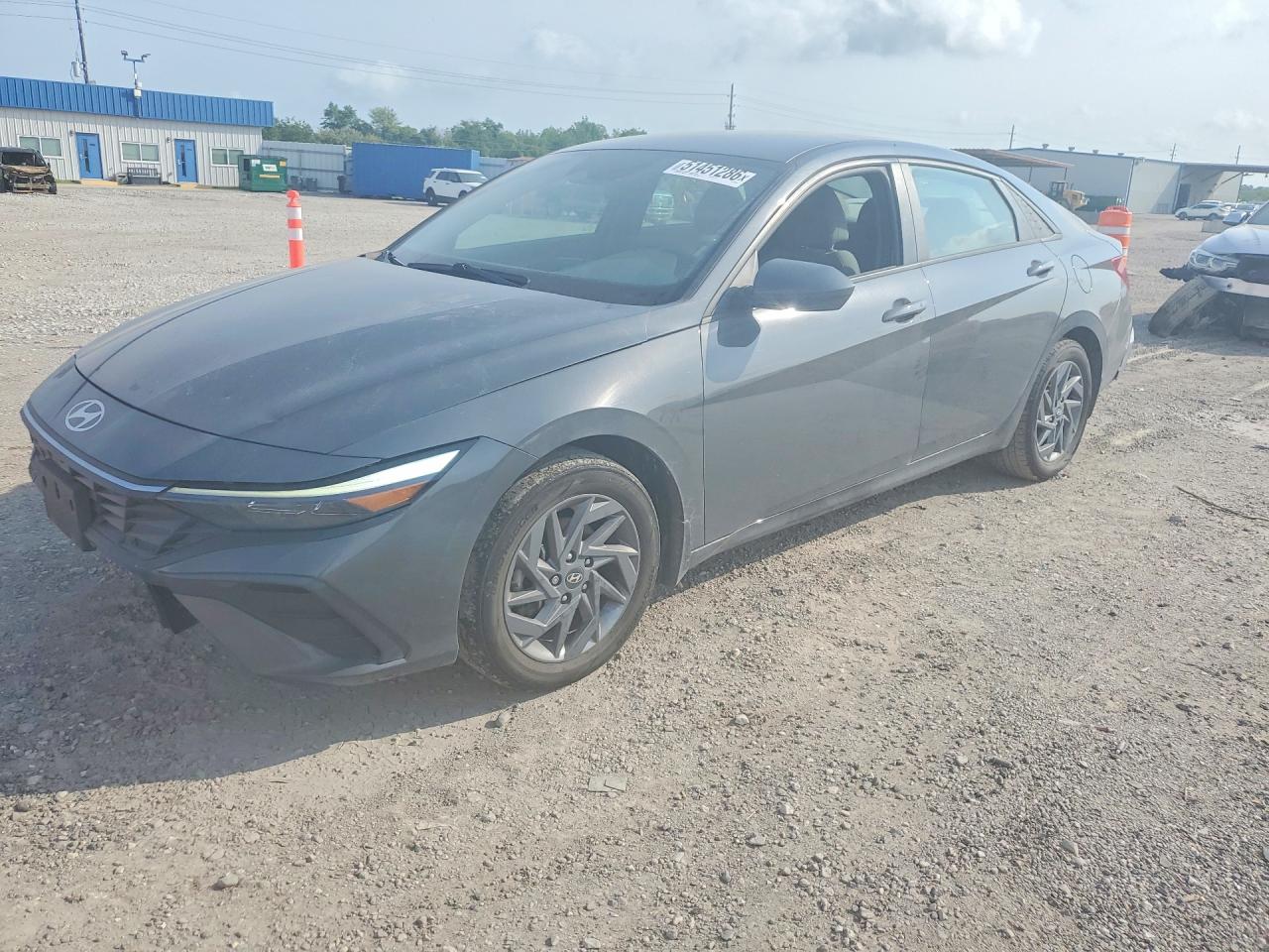 2024 HYUNDAI ELANTRA