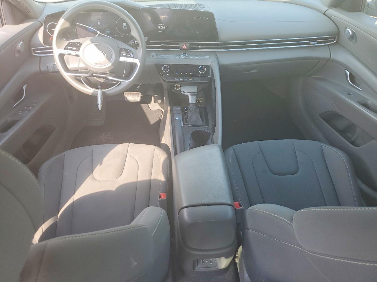 2024 HYUNDAI ELANTRA photo 15