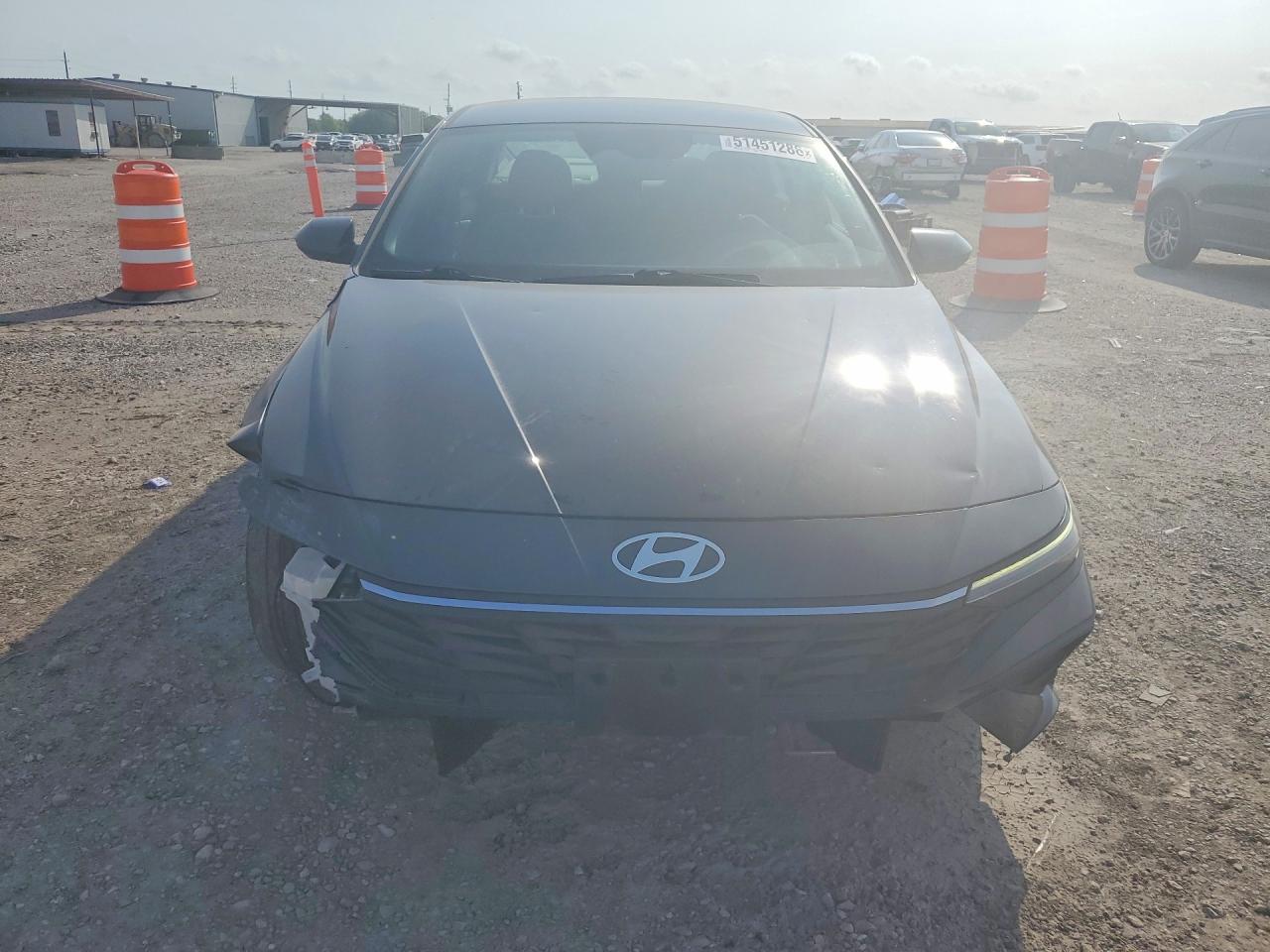 2024 HYUNDAI ELANTRA photo 9