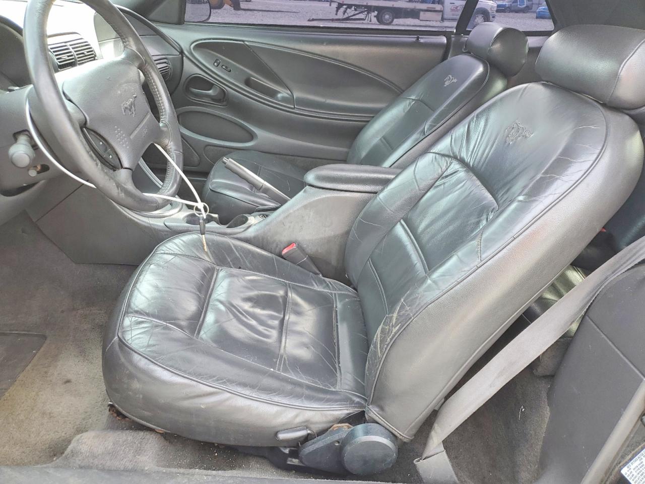 2000 FORD MUSTANG photo 19