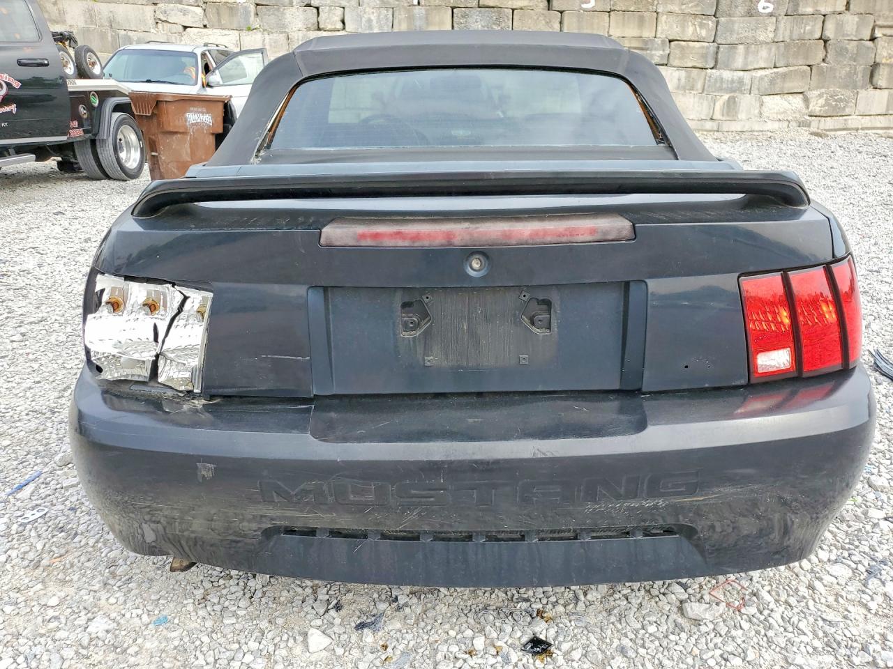 2000 FORD MUSTANG photo 16