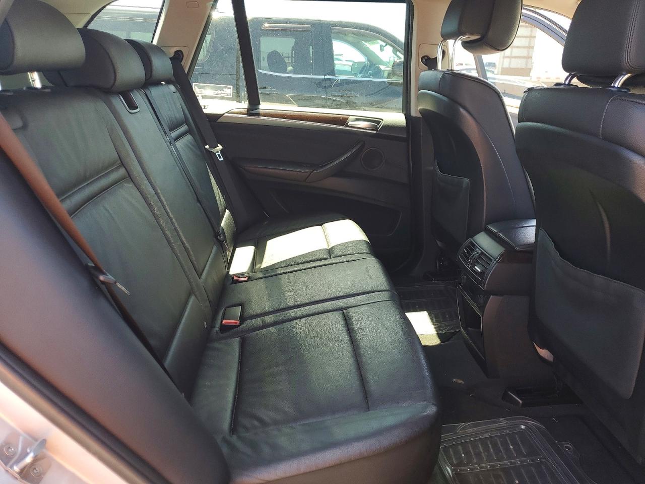 2011 BMW X5 XDRIVE35I photo 31
