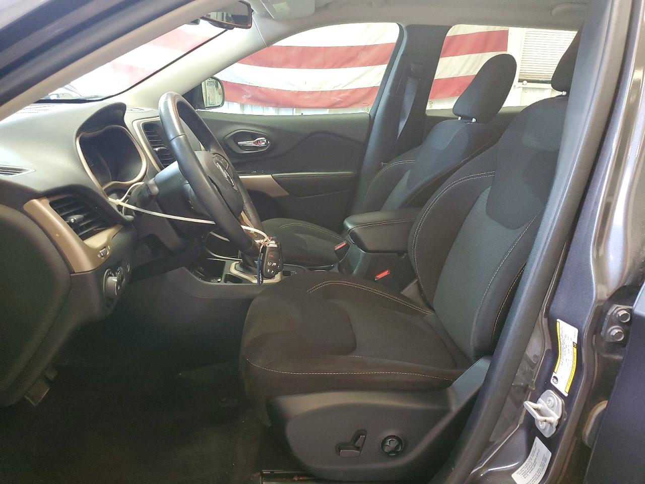 2017 JEEP CHEROKEE LATITUDE photo 19