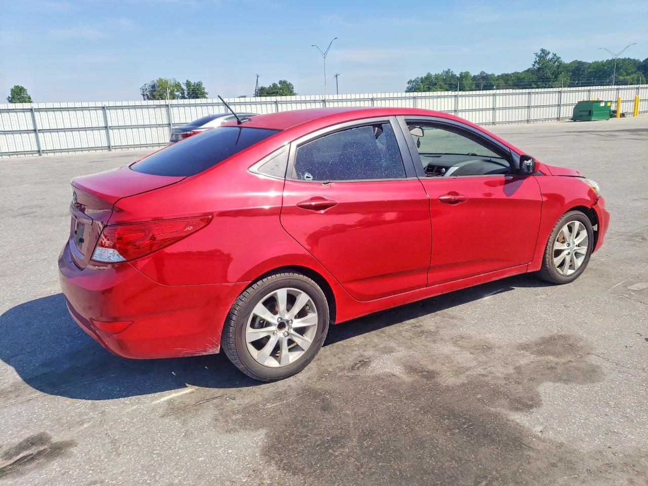 2012 HYUNDAI ACCENT GLS photo 5