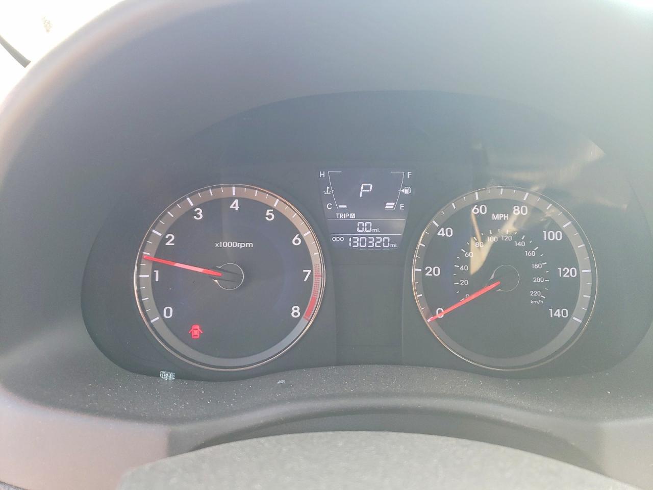 2012 HYUNDAI ACCENT GLS photo 17