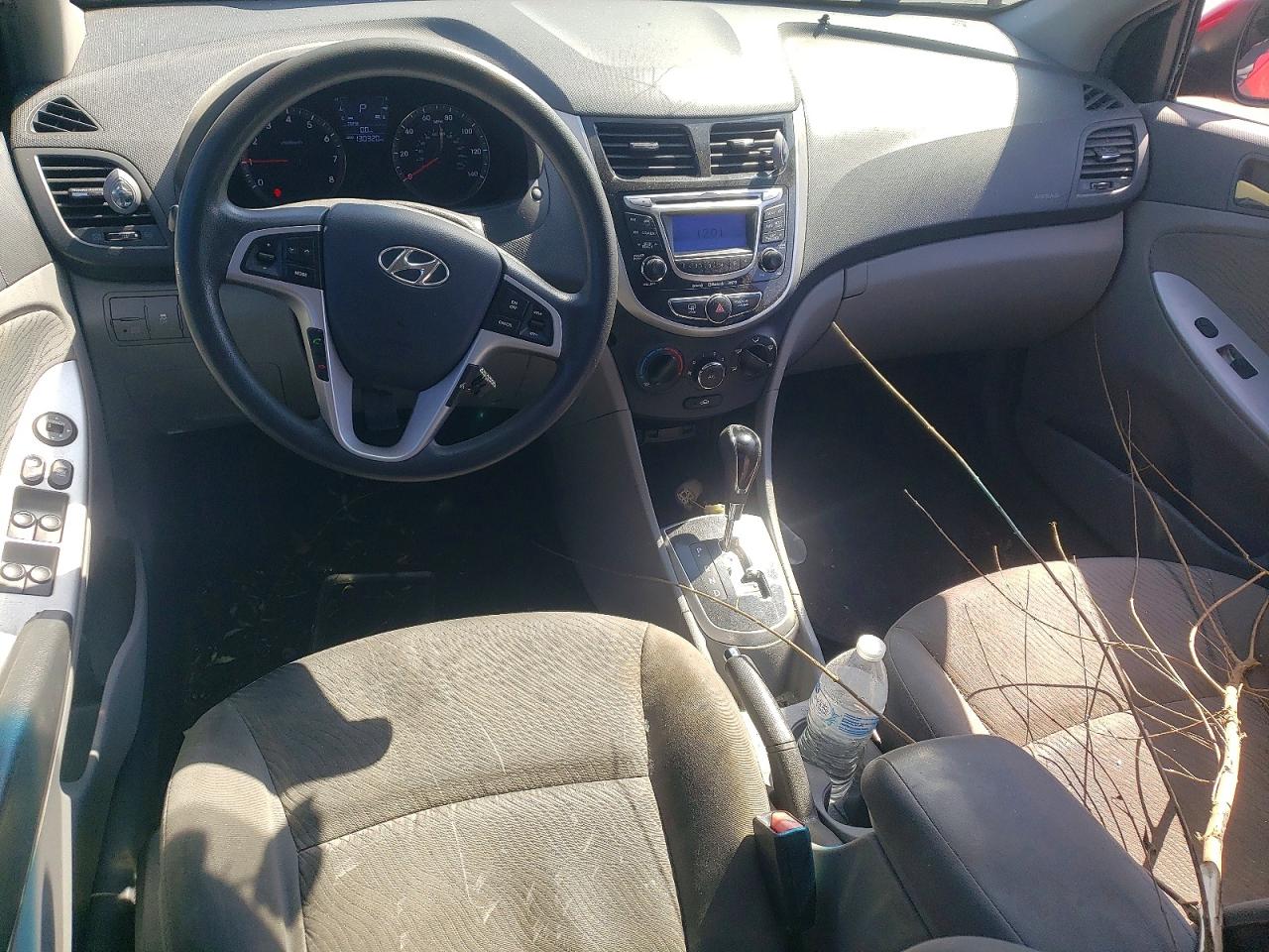 2012 HYUNDAI ACCENT GLS photo 15