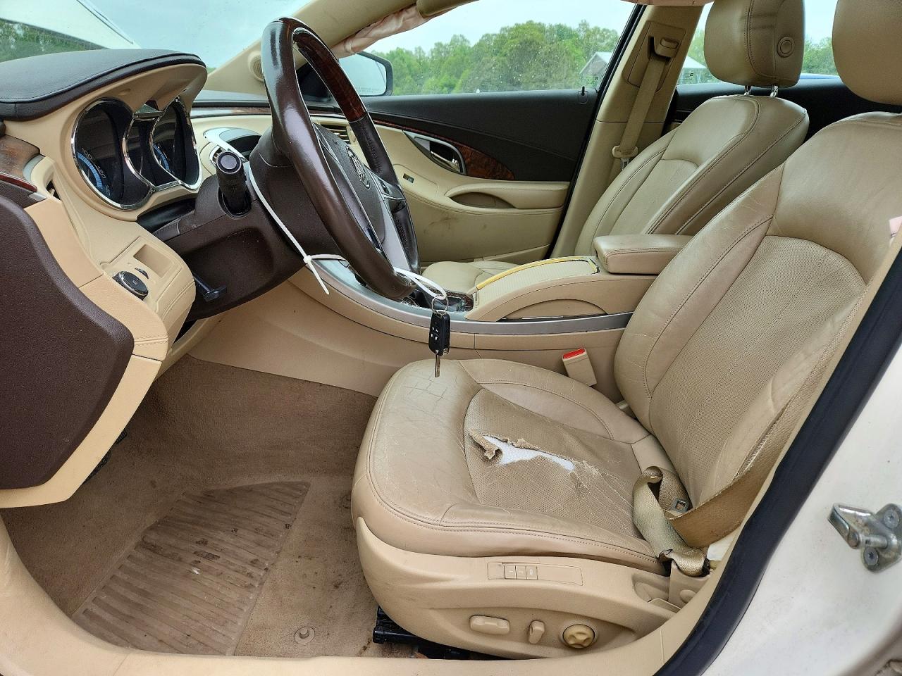 2010 BUICK LACROSSE CXL photo 19