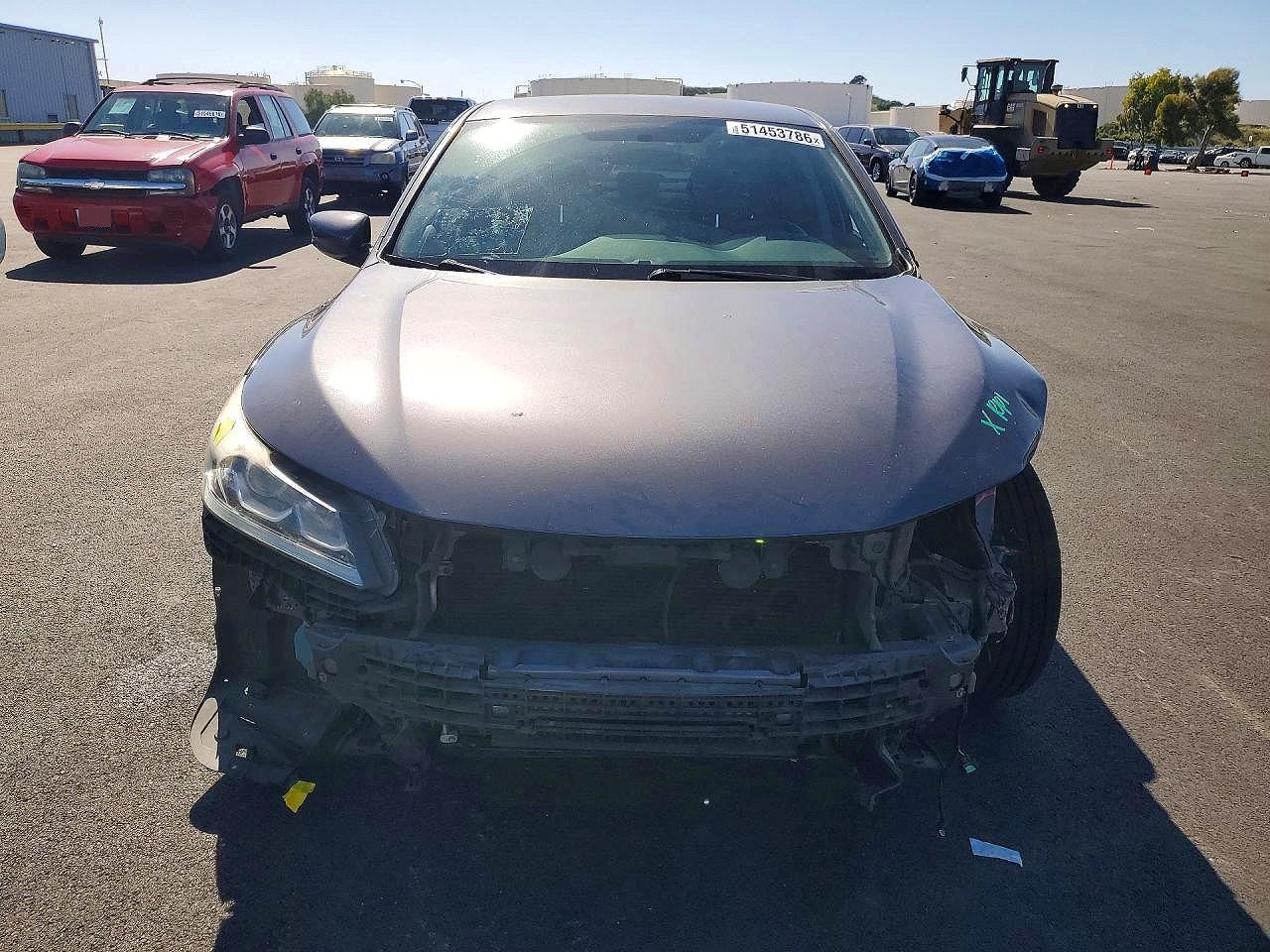 2016 HONDA ACCORD LX photo 5