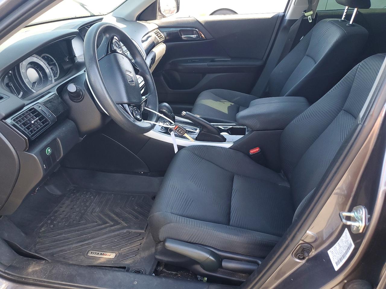 2016 HONDA ACCORD LX photo 7